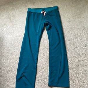 Figs Livingston Basic Scrub Pants